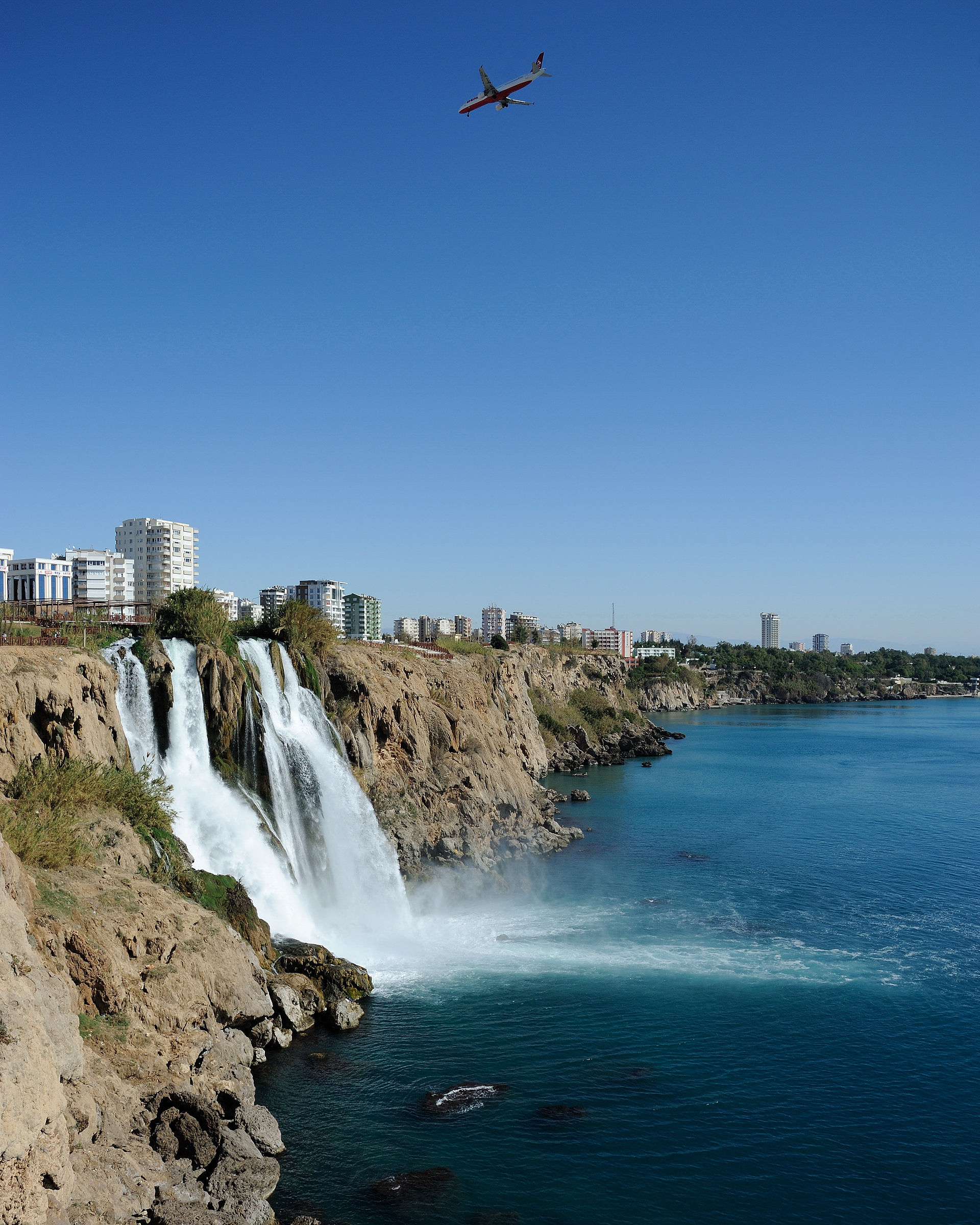Antalya Havalimanından Tatil Bölgelerine Transfer Rezervasyonu Nasıl Yapılır